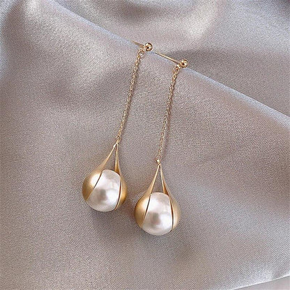 Gold Pearl Earrings