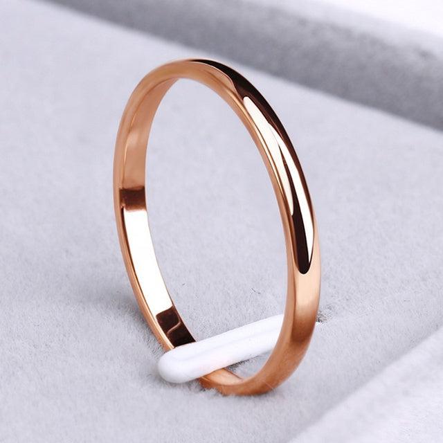 Simple ring made of gold and silver