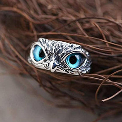 Owl of good luck adjustable ring in silver and opal