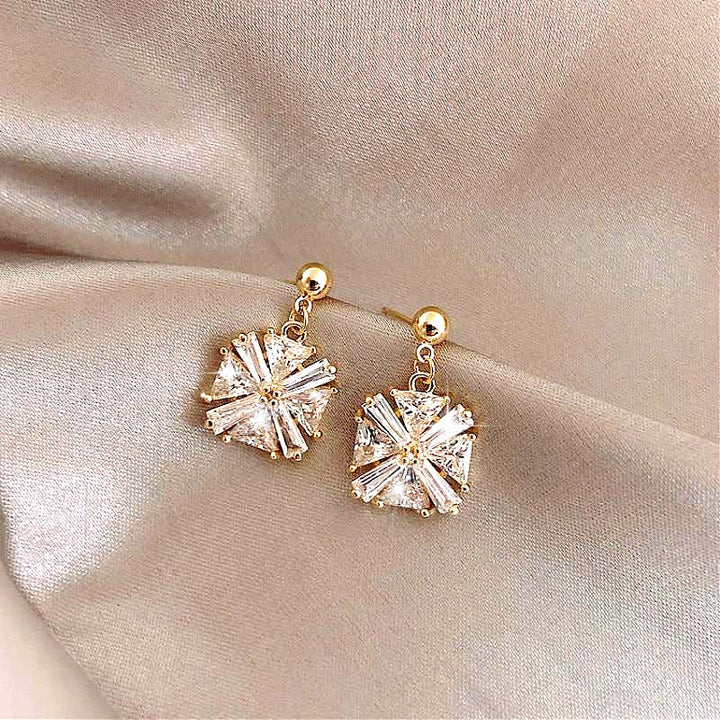 Luxurious Cubic Zirconia Earrings in Gold